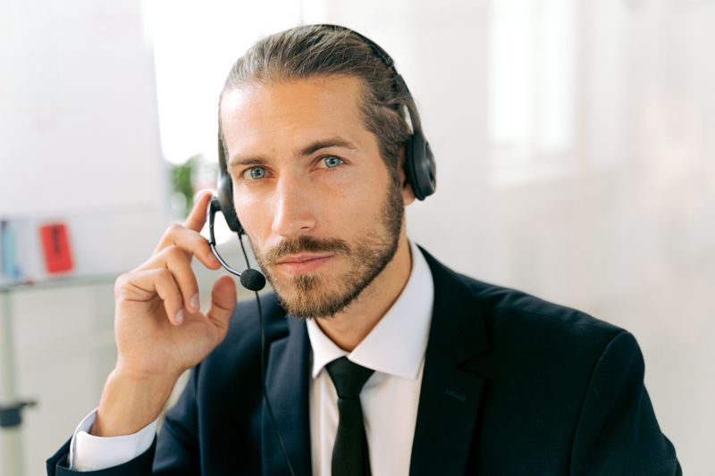 Antoine Lefebvre, Responsable Service Client Interflora
